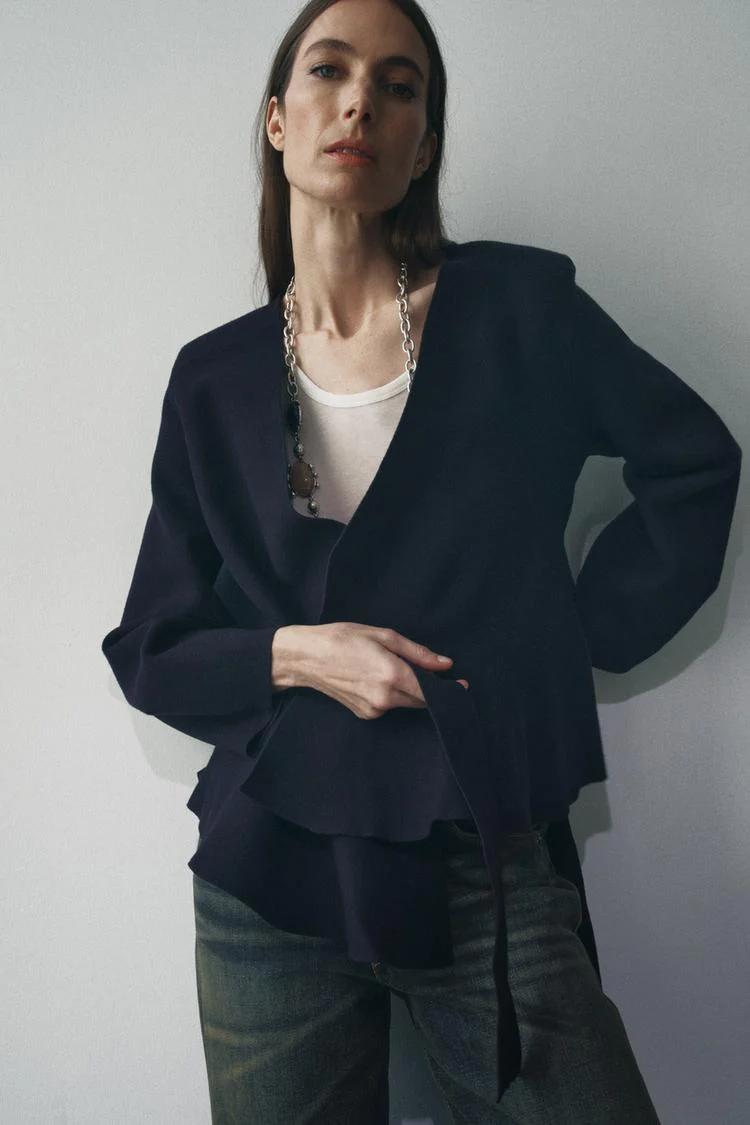BELTED BLAZER WITH SHOULDER PADS - Image 9