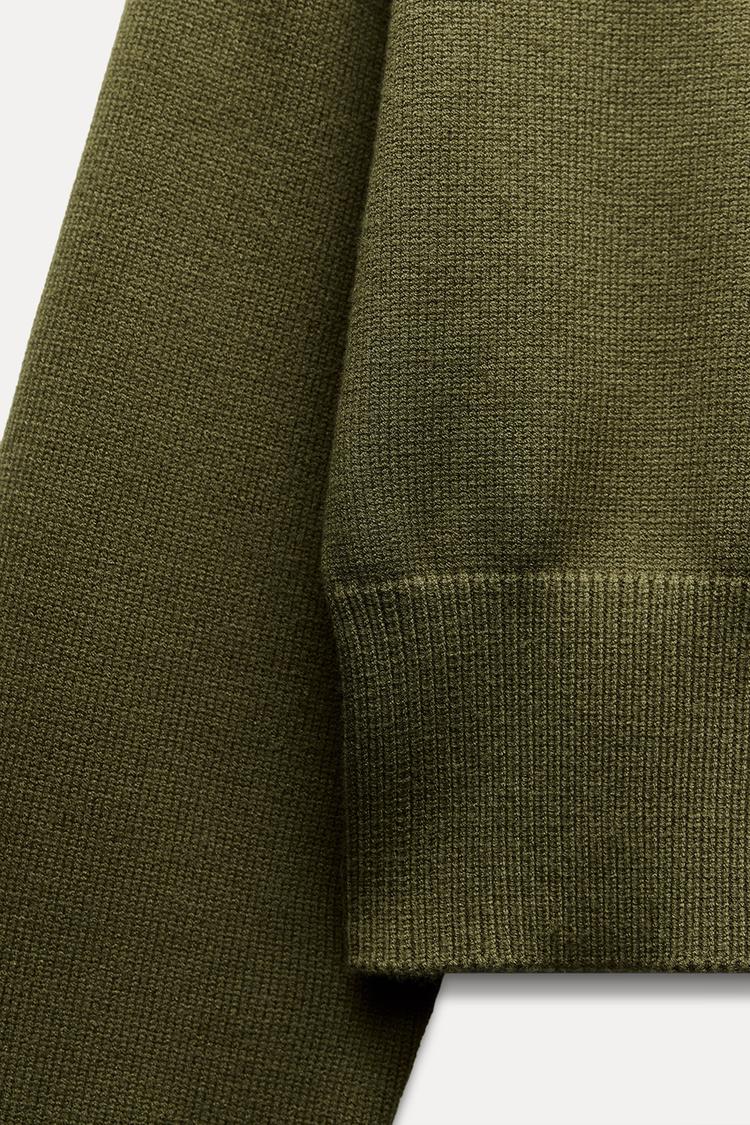 Cropped Knit Sweater with Wide Sleeves - Image 7