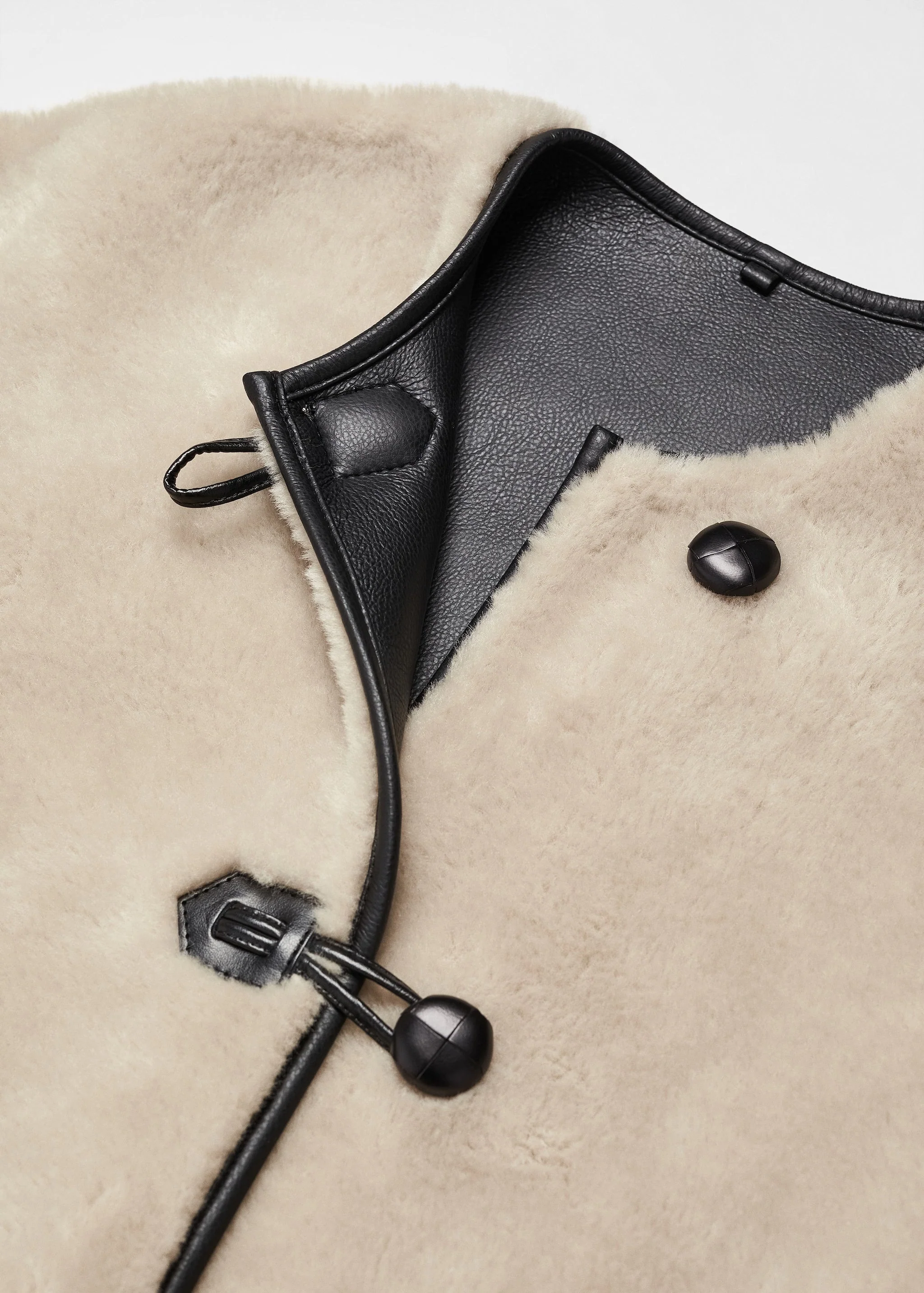 Faux fur coat with applications - Image 8