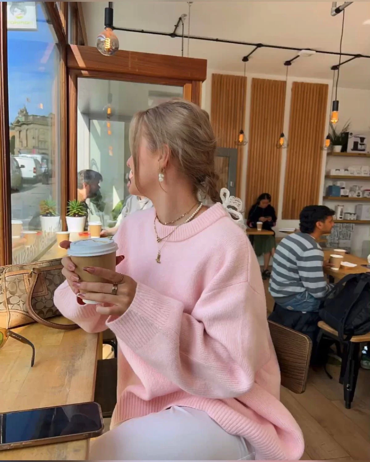 Oversized Pink sweater - Image 7