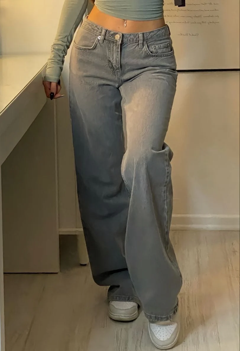 MIA Low-Rise Jeans - Image 28