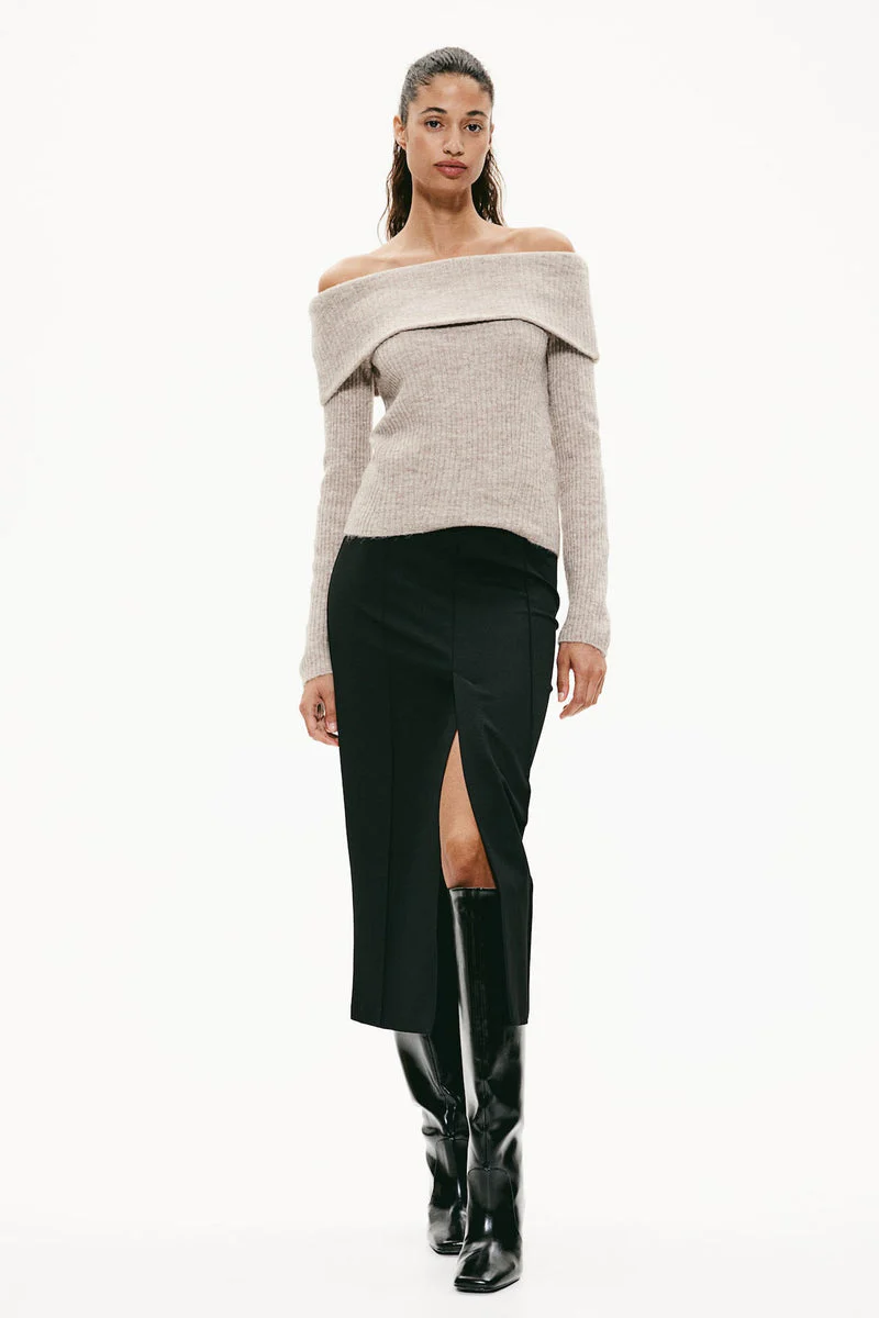 Off-the shoulder sweater - Image 10